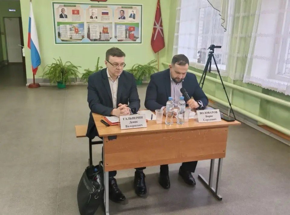 В Центральном и Пролетарском округах прошли выездные публичные слушания.