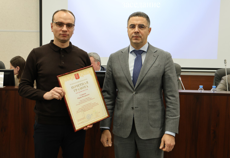 Алексей Эрк вручил награды отличившимся тулякам.