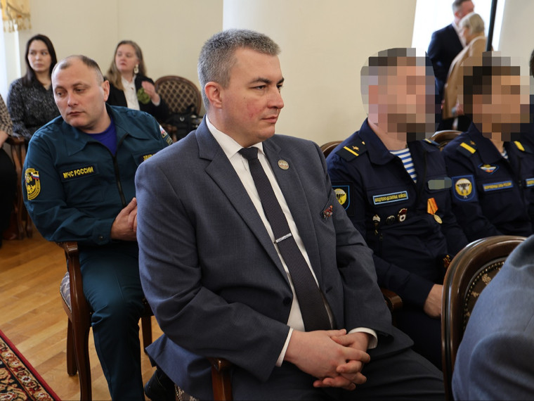 В Туле вручили государственные, ведомственные и региональные награды.