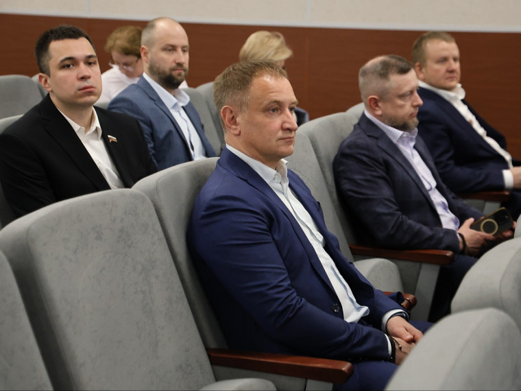 Центру образования № 27 города Тулы присвоят имя летчика-космонавта Валерия Полякова.
