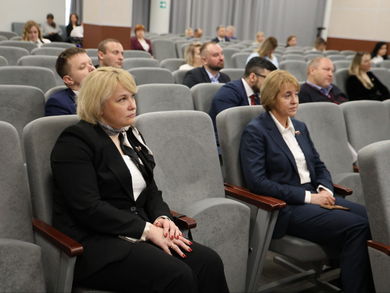 Центру образования № 27 города Тулы присвоят имя летчика-космонавта Валерия Полякова.