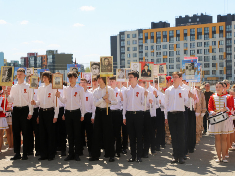 В Туле состоялся парад школьных военно-патриотических отрядов.